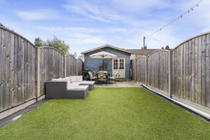 Photo 25- click for photo gallery